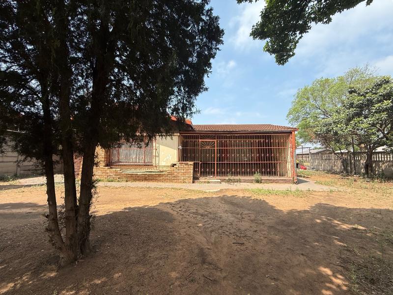 5 Bedroom Property for Sale in Vanderbijlpark CW 5 Gauteng