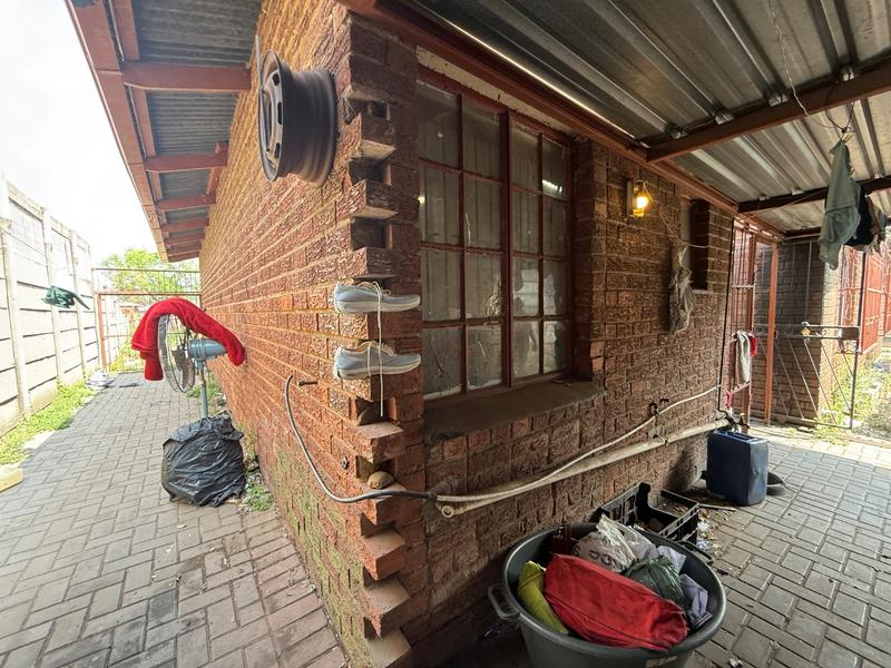 5 Bedroom Property for Sale in Vanderbijlpark CW 5 Gauteng