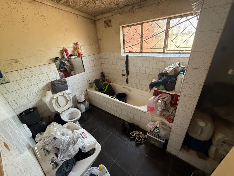 5 Bedroom Property for Sale in Vanderbijlpark CW 5 Gauteng