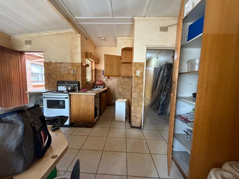 5 Bedroom Property for Sale in Vanderbijlpark CW 5 Gauteng