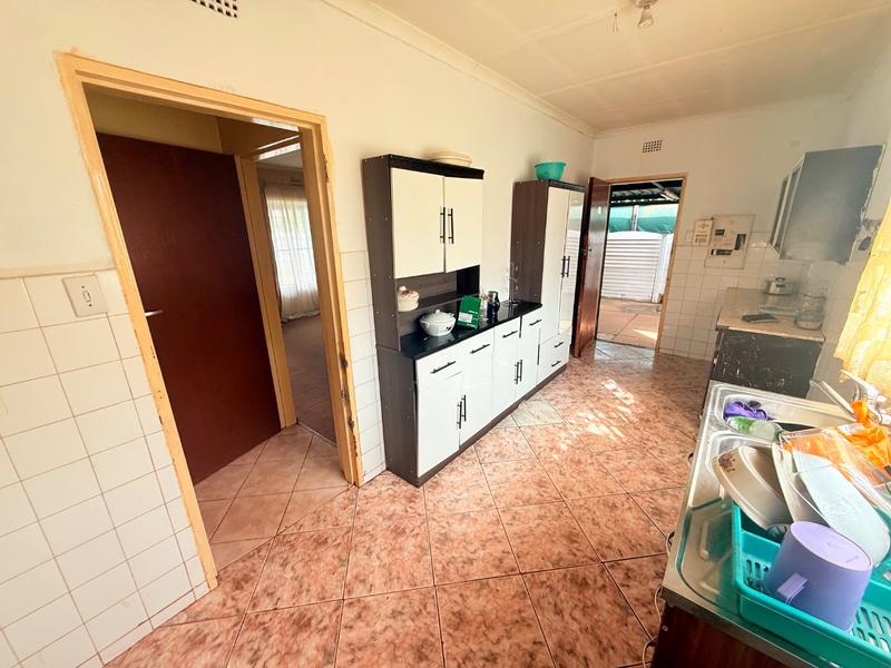 2 Bedroom Property for Sale in Vanderbijlpark Cw 6 Gauteng