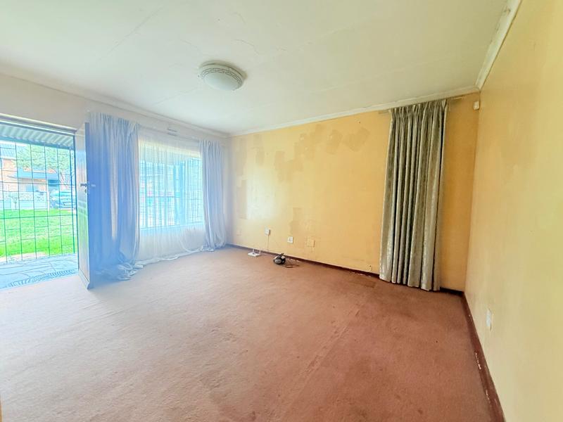 2 Bedroom Property for Sale in Vanderbijlpark Cw 6 Gauteng