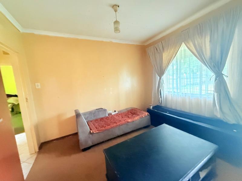 2 Bedroom Property for Sale in Vanderbijlpark Cw 6 Gauteng