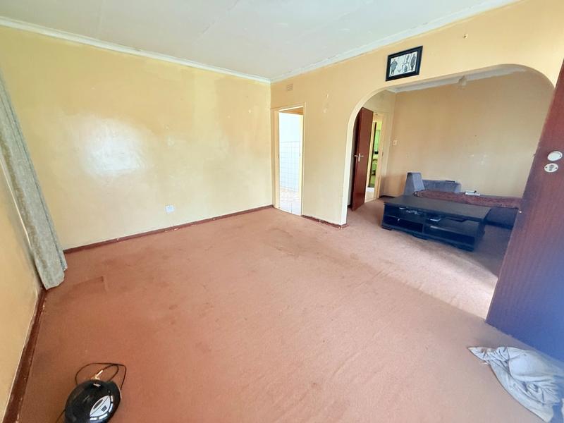 2 Bedroom Property for Sale in Vanderbijlpark Cw 6 Gauteng