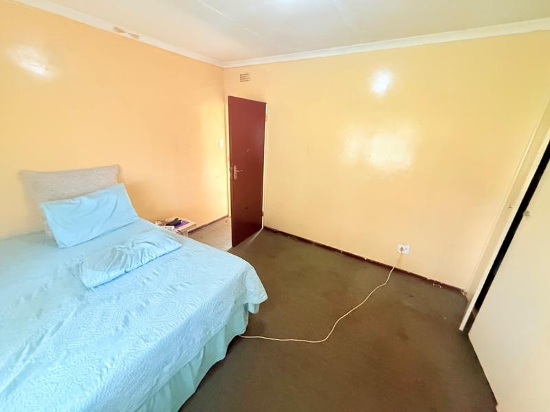 2 Bedroom Property for Sale in Vanderbijlpark Cw 6 Gauteng