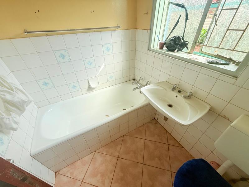 2 Bedroom Property for Sale in Vanderbijlpark Cw 6 Gauteng