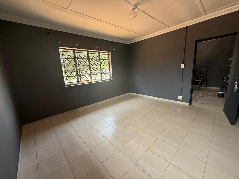 8 Bedroom Property for Sale in Vanderbijlpark Cw 6 Gauteng