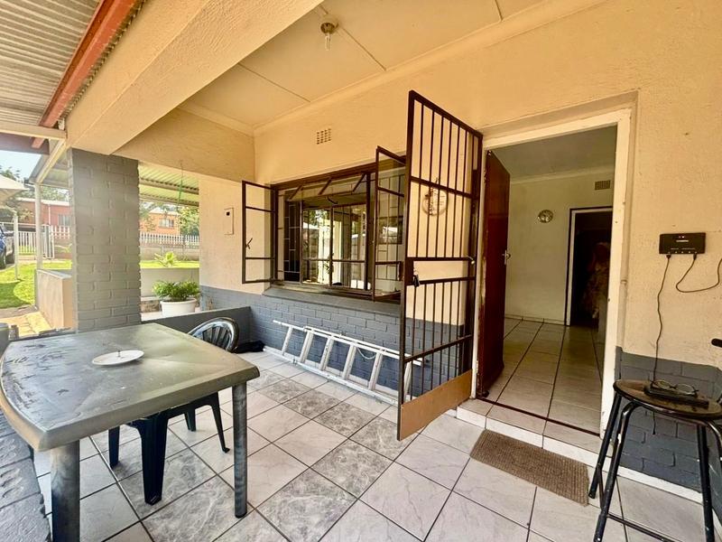 4 Bedroom Property for Sale in Vanderbijlpark Cw 6 Gauteng