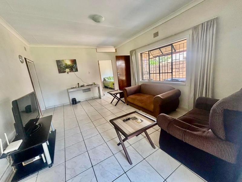 4 Bedroom Property for Sale in Vanderbijlpark Cw 6 Gauteng