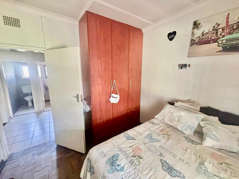 4 Bedroom Property for Sale in Vanderbijlpark Cw 6 Gauteng