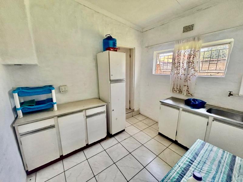 4 Bedroom Property for Sale in Vanderbijlpark Cw 6 Gauteng