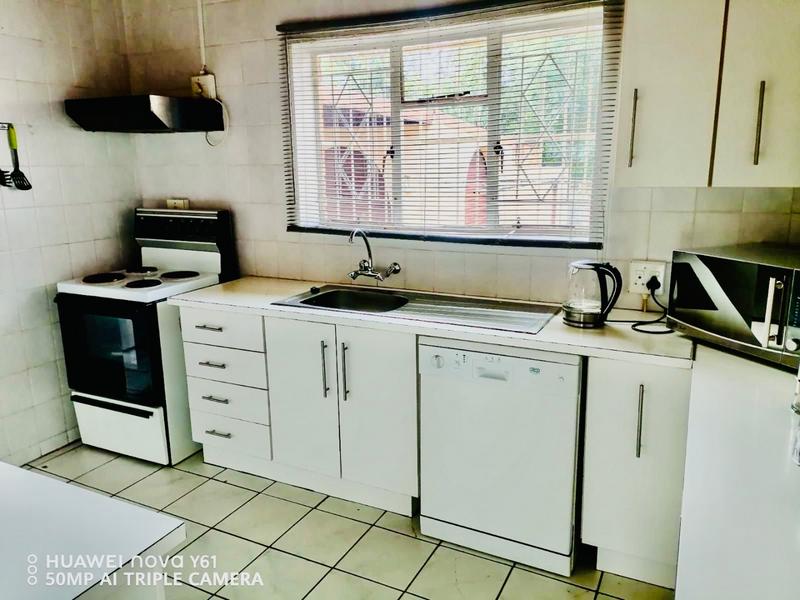 4 Bedroom Property for Sale in Vanderbijlpark Cw 6 Gauteng