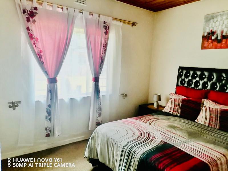 4 Bedroom Property for Sale in Vanderbijlpark Cw 6 Gauteng