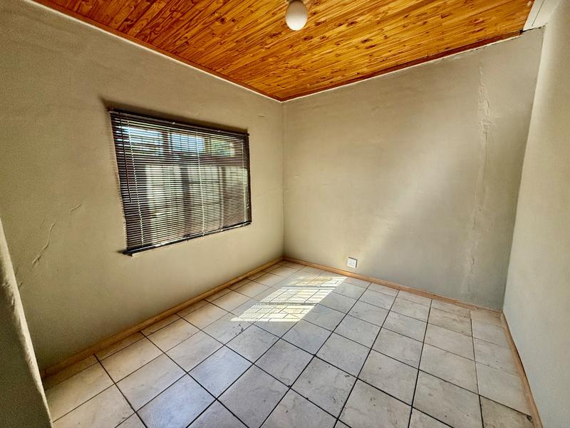 5 Bedroom Property for Sale in Vanderbijlpark Cw 6 Gauteng