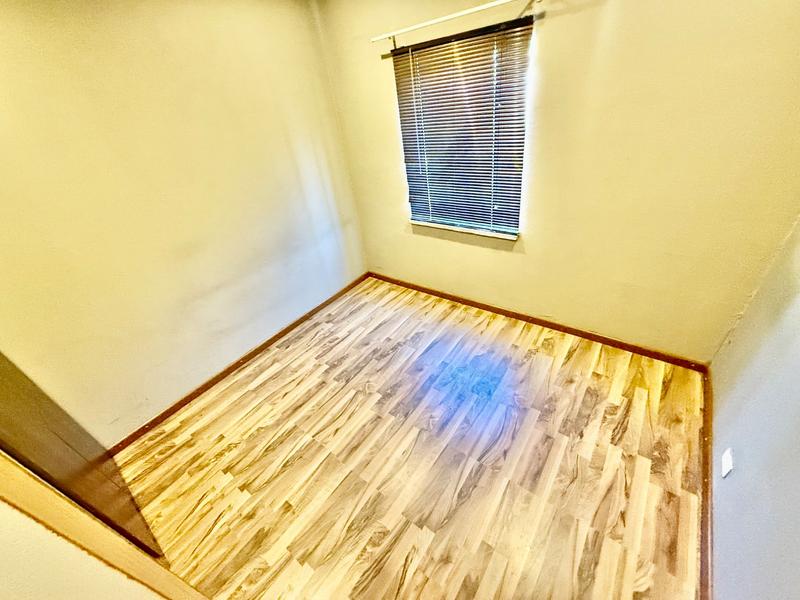 5 Bedroom Property for Sale in Vanderbijlpark Cw 6 Gauteng