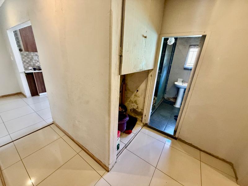5 Bedroom Property for Sale in Vanderbijlpark Cw 6 Gauteng