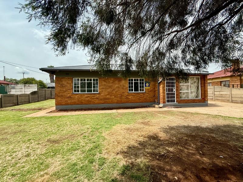 3 Bedroom Property for Sale in Vanderbijlpark Cw 6 Gauteng
