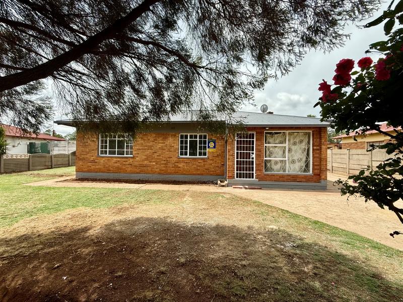 3 Bedroom Property for Sale in Vanderbijlpark Cw 6 Gauteng