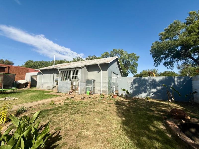 3 Bedroom Property for Sale in Vanderbijlpark Cw 6 Gauteng