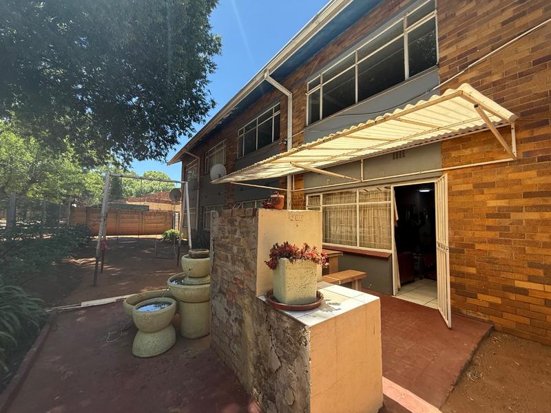 2 Bedroom Property for Sale in Vanderbijlpark Cw 6 Gauteng