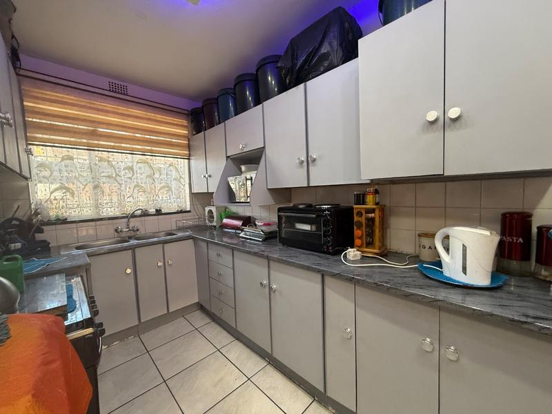 2 Bedroom Property for Sale in Vanderbijlpark Cw 6 Gauteng
