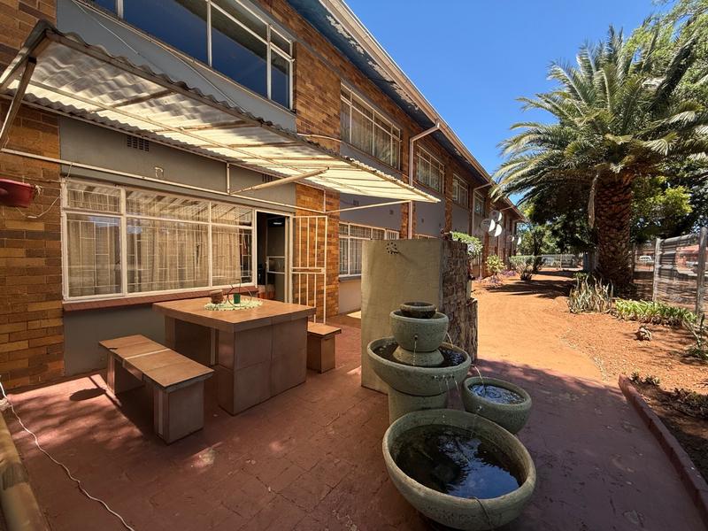 2 Bedroom Property for Sale in Vanderbijlpark Cw 6 Gauteng