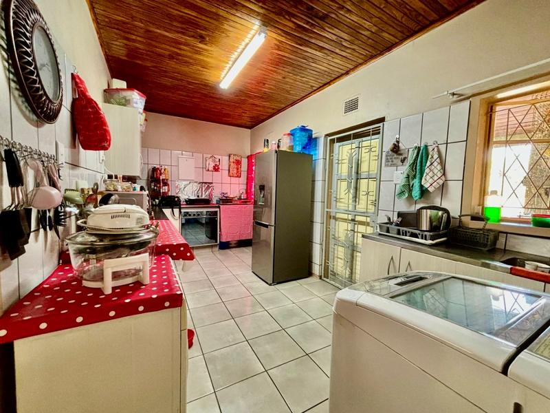 3 Bedroom Property for Sale in Vanderbijlpark Cw 6 Gauteng