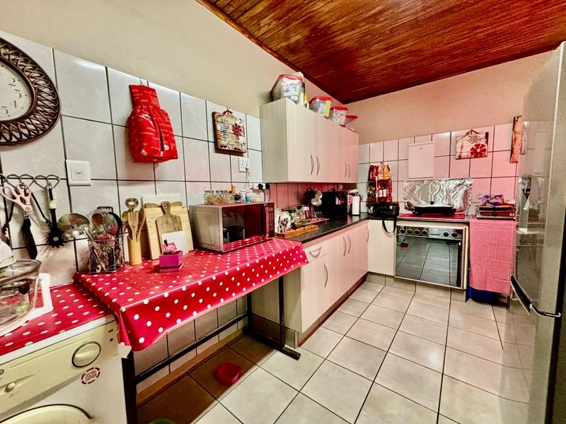 3 Bedroom Property for Sale in Vanderbijlpark Cw 6 Gauteng