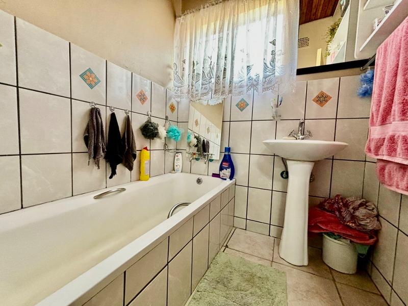 3 Bedroom Property for Sale in Vanderbijlpark Cw 6 Gauteng