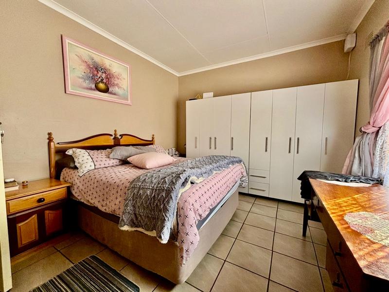 3 Bedroom Property for Sale in Vanderbijlpark Cw 6 Gauteng