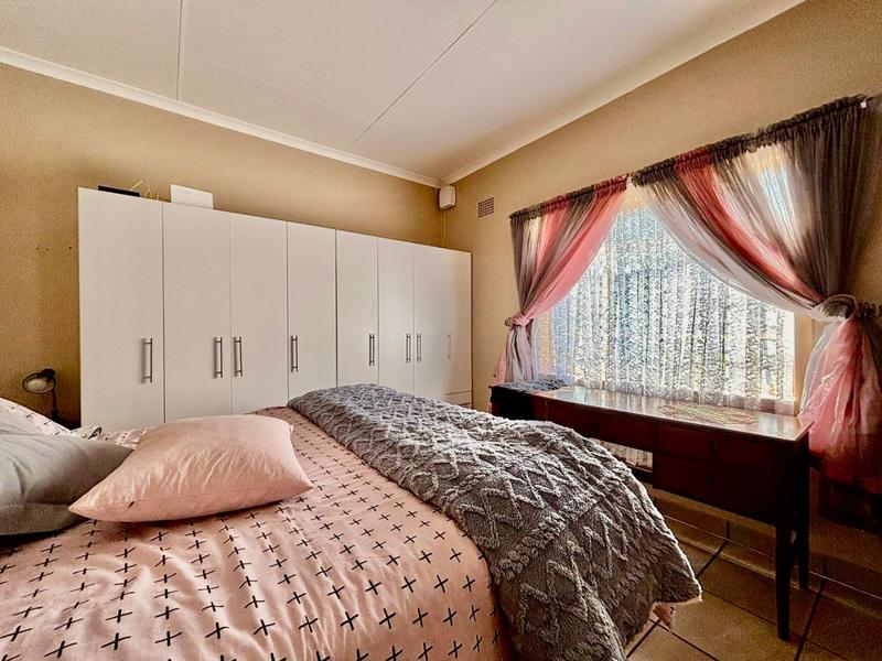 3 Bedroom Property for Sale in Vanderbijlpark Cw 6 Gauteng