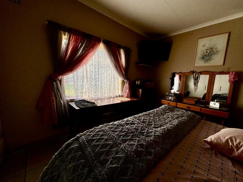 3 Bedroom Property for Sale in Vanderbijlpark Cw 6 Gauteng
