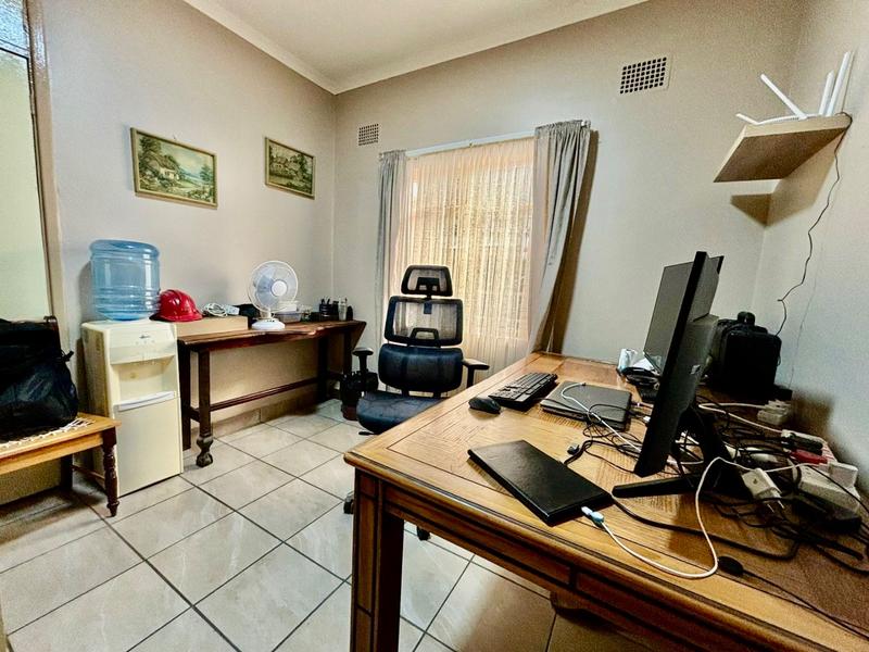 3 Bedroom Property for Sale in Vanderbijlpark Cw 6 Gauteng