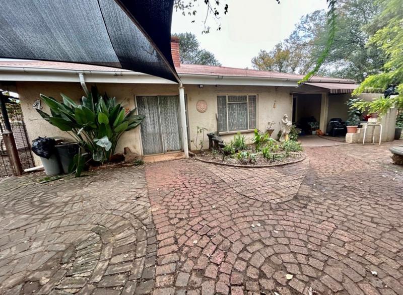 3 Bedroom Property for Sale in Vanderbijlpark Cw 6 Gauteng