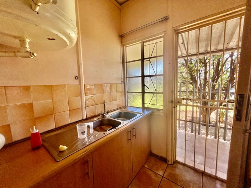 2 Bedroom Property for Sale in Vanderbijlpark Cw 6 Gauteng