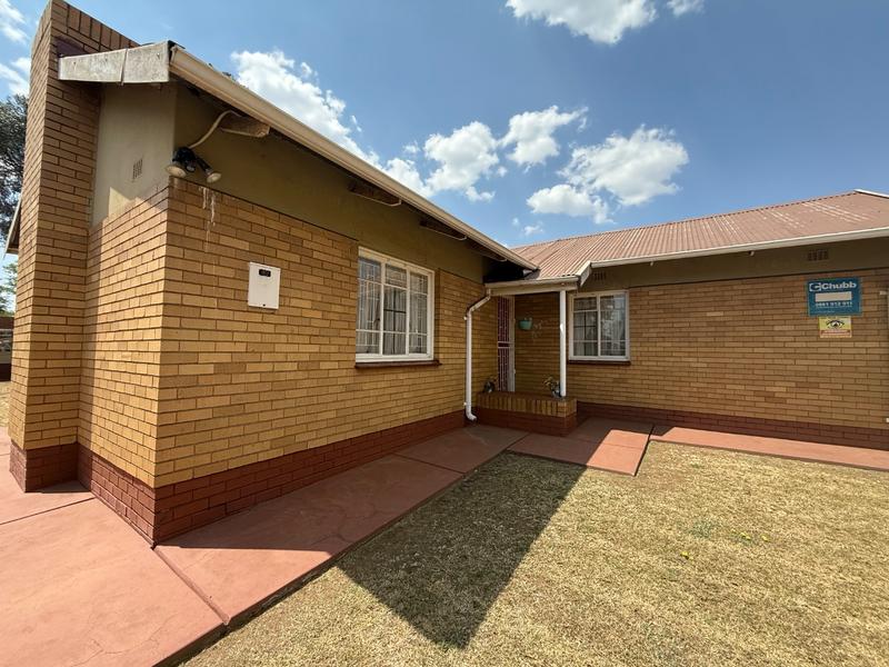 3 Bedroom Property for Sale in Vanderbijlpark Cw 6 Gauteng