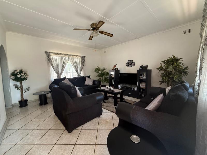 3 Bedroom Property for Sale in Vanderbijlpark Cw 6 Gauteng