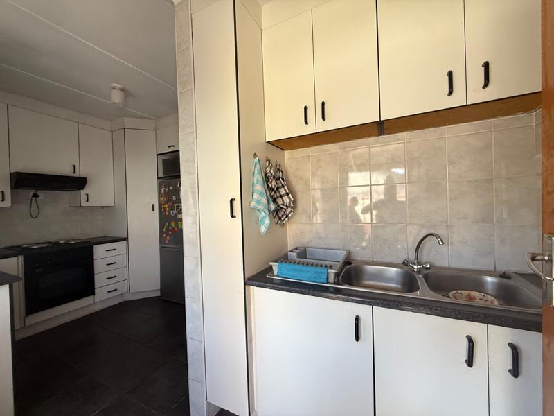 3 Bedroom Property for Sale in Vanderbijlpark Cw 6 Gauteng