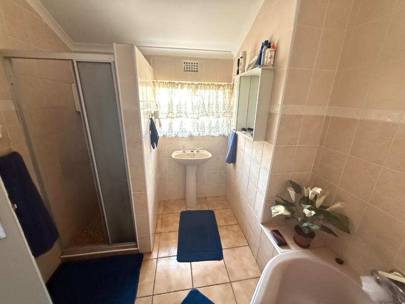 3 Bedroom Property for Sale in Vanderbijlpark Cw 6 Gauteng