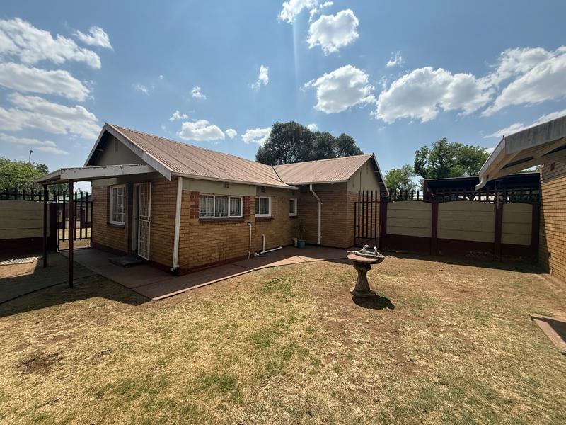 3 Bedroom Property for Sale in Vanderbijlpark Cw 6 Gauteng