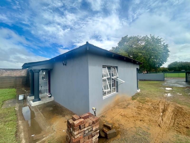 3 Bedroom Property for Sale in Vanderbijlpark Cw 6 Gauteng