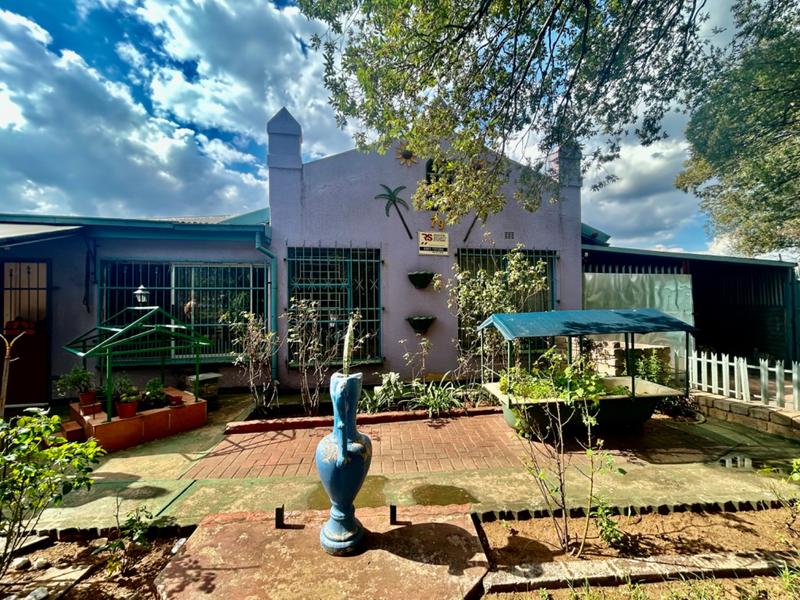 4 Bedroom Property for Sale in Vanderbijlpark Cw 6 Gauteng