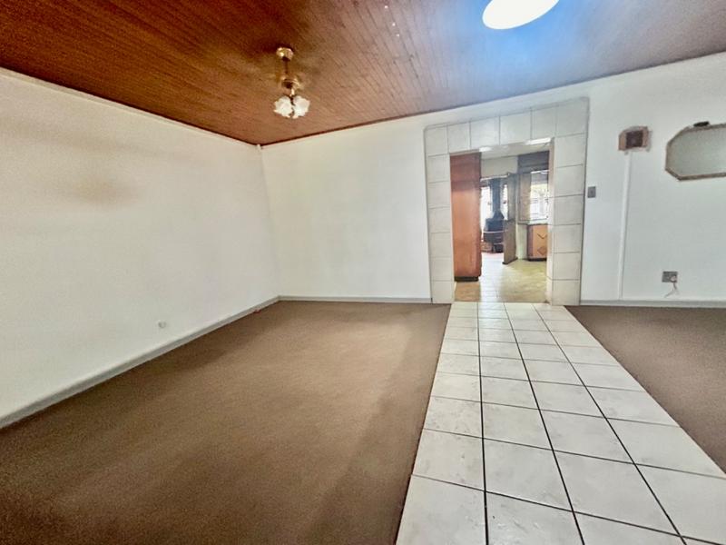 4 Bedroom Property for Sale in Vanderbijlpark Cw 6 Gauteng
