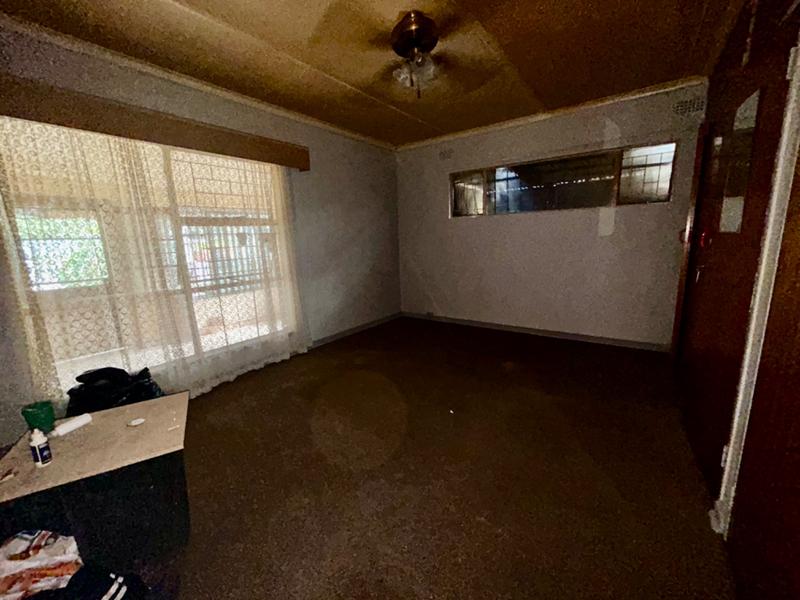 4 Bedroom Property for Sale in Vanderbijlpark Cw 6 Gauteng