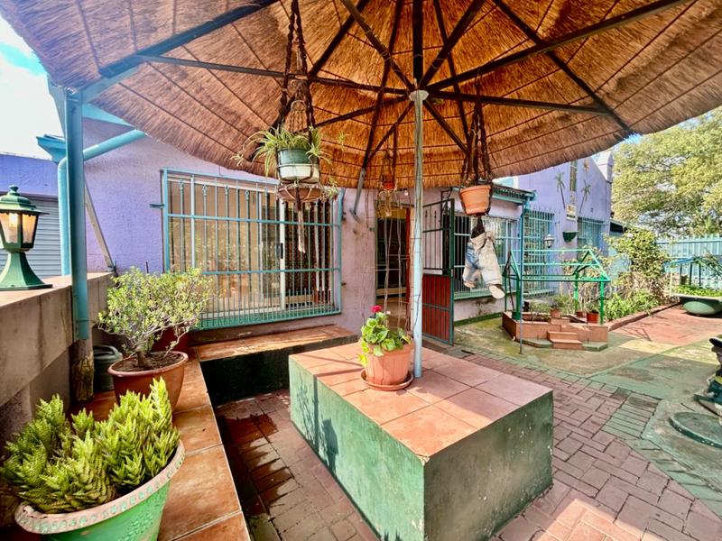 4 Bedroom Property for Sale in Vanderbijlpark Cw 6 Gauteng