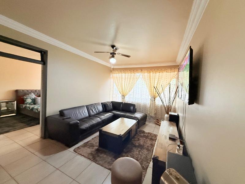 2 Bedroom Property for Sale in Vanderbijlpark Cw 6 Gauteng