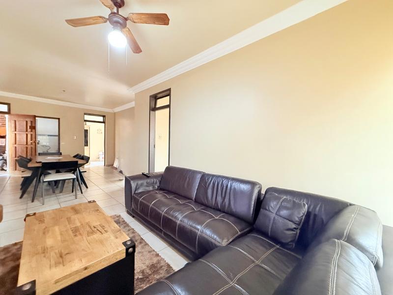 2 Bedroom Property for Sale in Vanderbijlpark Cw 6 Gauteng