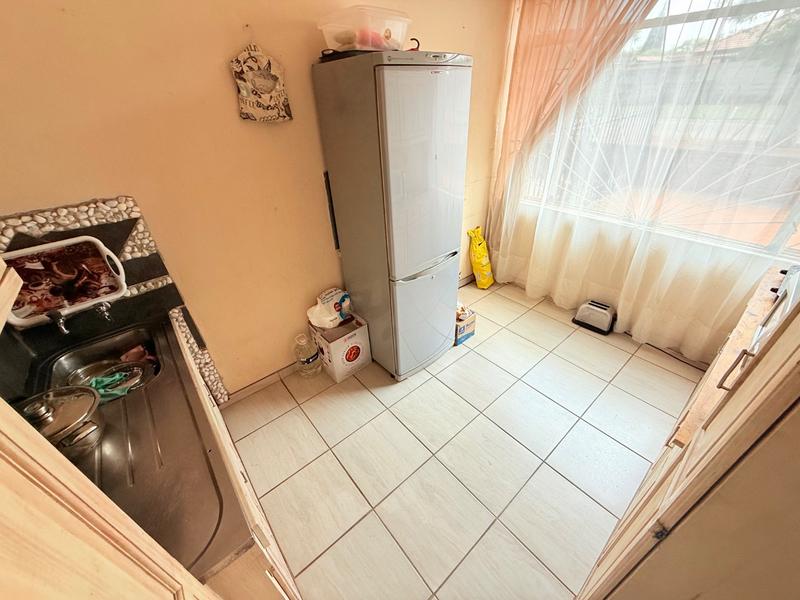 2 Bedroom Property for Sale in Vanderbijlpark Cw 6 Gauteng