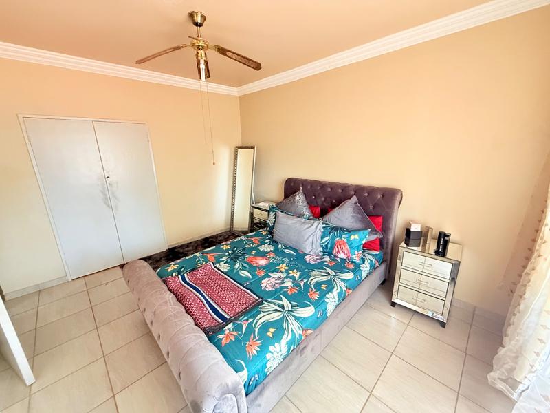 2 Bedroom Property for Sale in Vanderbijlpark Cw 6 Gauteng