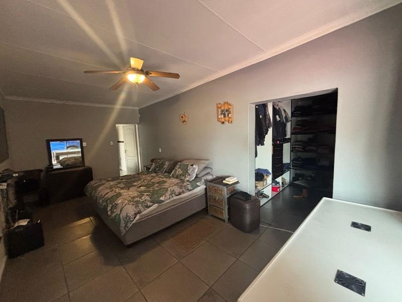 4 Bedroom Property for Sale in Vanderbijlpark SE 1 Gauteng
